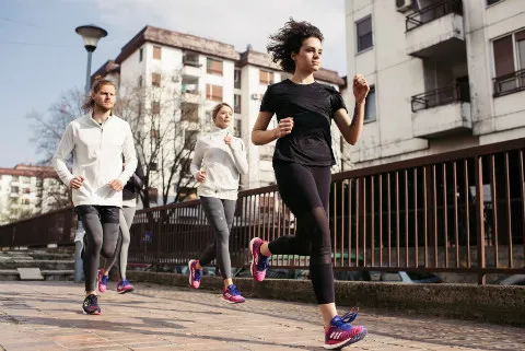 PREDSTAVLJAMO VAM REVOLUCIONARNE ADIDAS SOLAR DRIVE TENISICE ZA TRČANJE