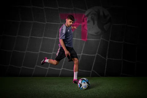 ADIDAS PODIŽE PRECIZNOST NA TERENU NA SLJEDEĆU RAZINU S NOVIM PREDATOR ACCURACY KOPAČKAMA!