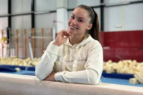 SUPERGIRL WORKOUT – CHRISTINA ZWICKER POBJEDNICA SVJETSKOG KUPA U GIMNASTICI!