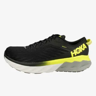 Hoka Arahi 4 
