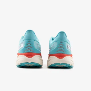 Hoka One Clifton 8 