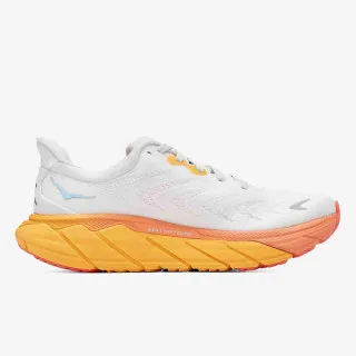 Hoka Arahi 6 