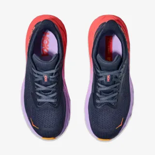 Hoka Arahi 7 