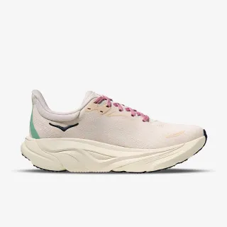 Hoka Arahi 8 