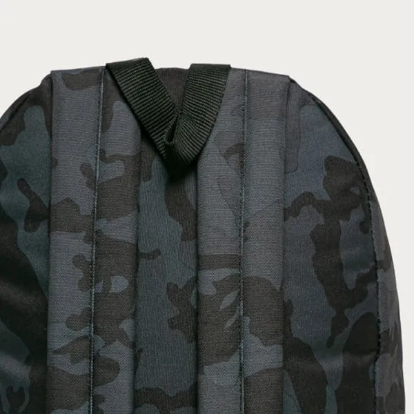New Era NAHRBTNIK DISTI ENTRY CAMO NEYYAN 