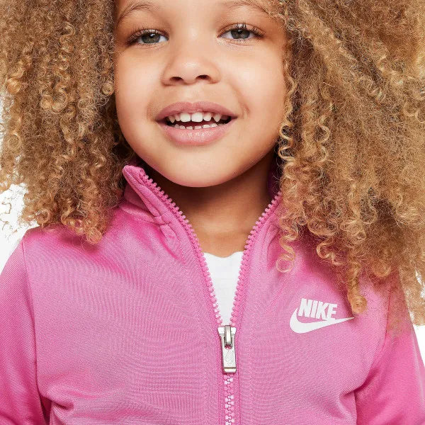 Nike Sportswear 