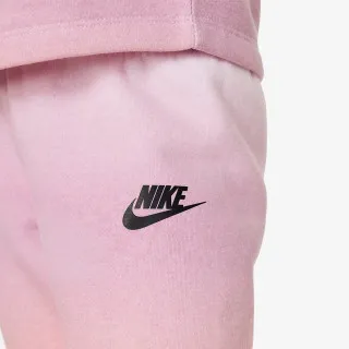 Nike CLUB 