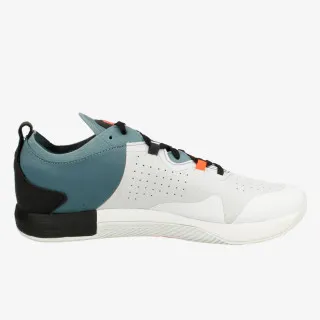 Under Armour TriBase Thrive 2 