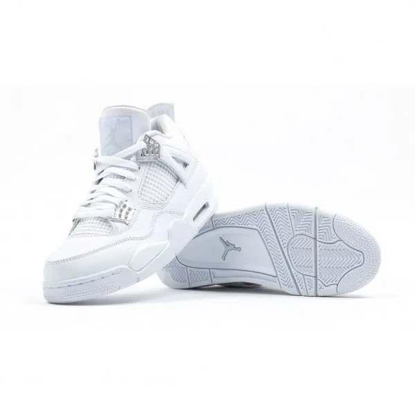 Nike AIR JORDAN 4 RETRO 
