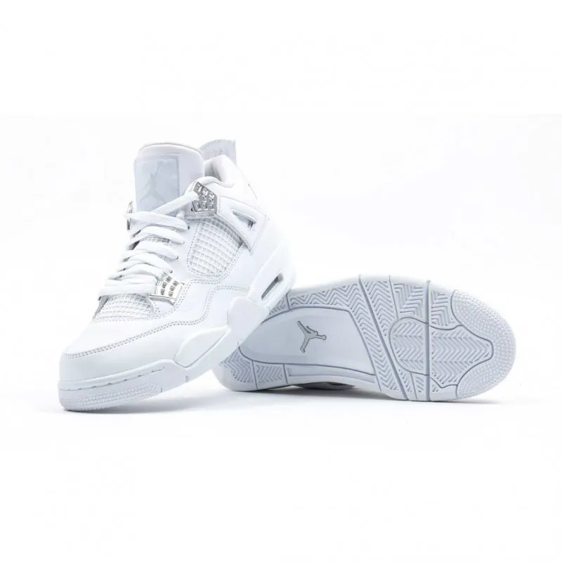Nike AIR JORDAN 4 RETRO 