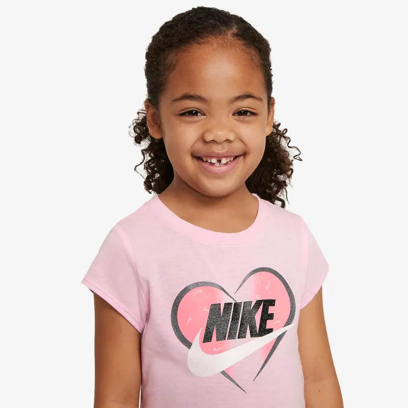 Nike Futura HEART 