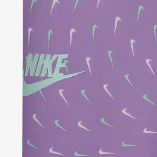 Nike ESSENTIALS 