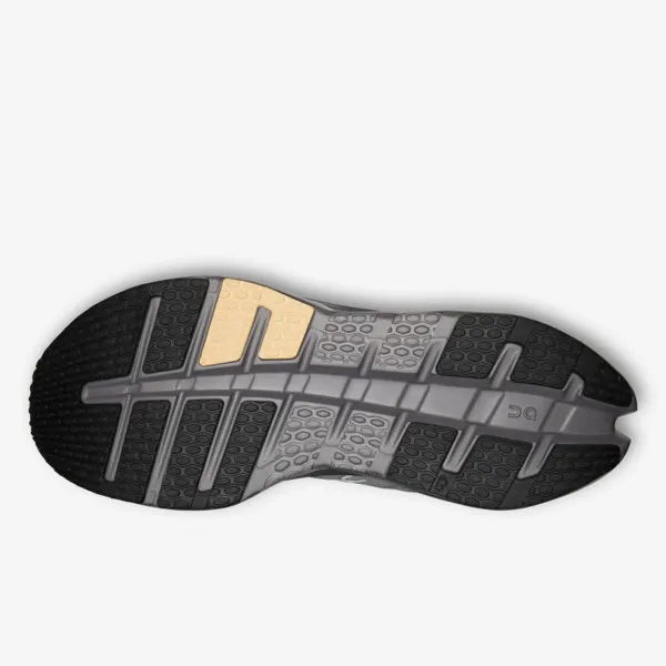 On Cloudrunner 3 
