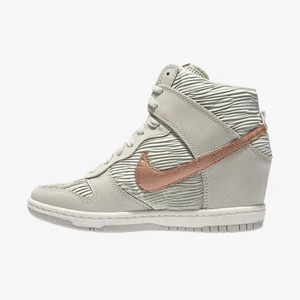 Nike WMNS DUNK SKY HI 