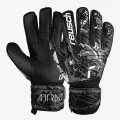 Reusch ATTRAKT RESIST 