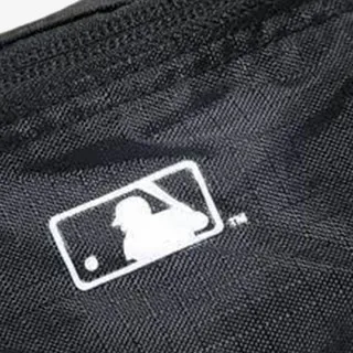 New Era TORBICA MLB MINI WAIST BAG NEYYAN BLKWHI 
