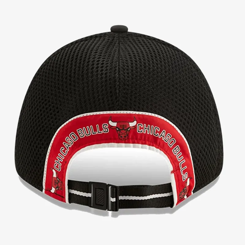 New Era TEAM ARCH 9FORTY CHIBUL BLK ŠT:O 