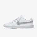 Nike WMNS COURT ROYALE 