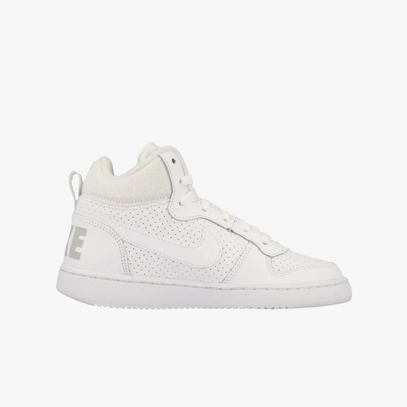 Nike Recreation 
