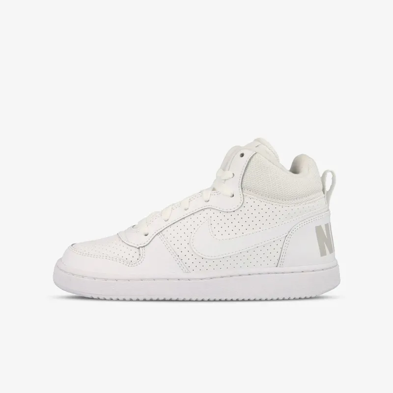 Nike Recreation 