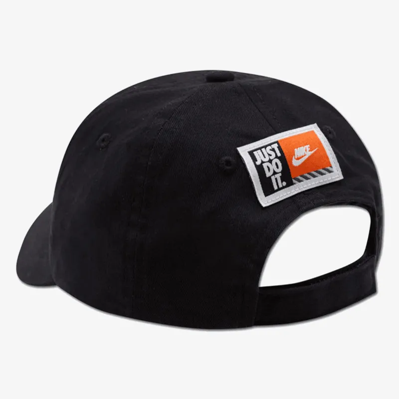 Nike NAN STATEMENT PATCH CLUB CAP 