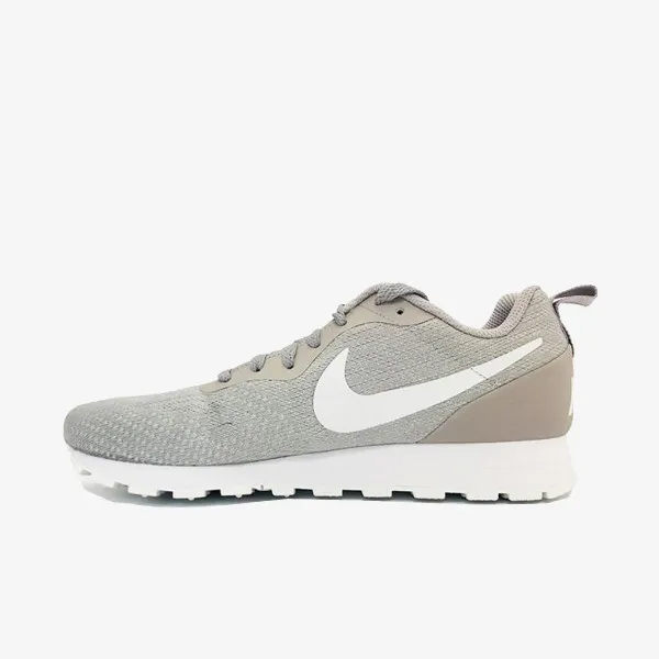 Nike Tenisice WMNS MD RUNNER 2 ENG MESH 