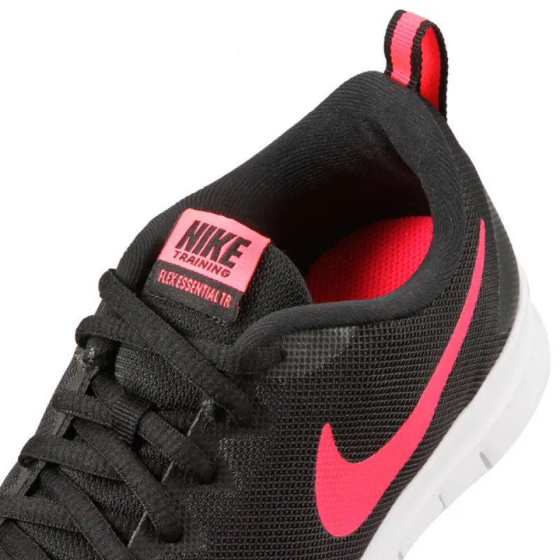 Nike WMNS NIKE FLEX ESSENTIAL TR 