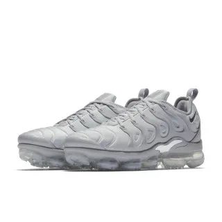 Nike AIR VAPORMAX PLUS 