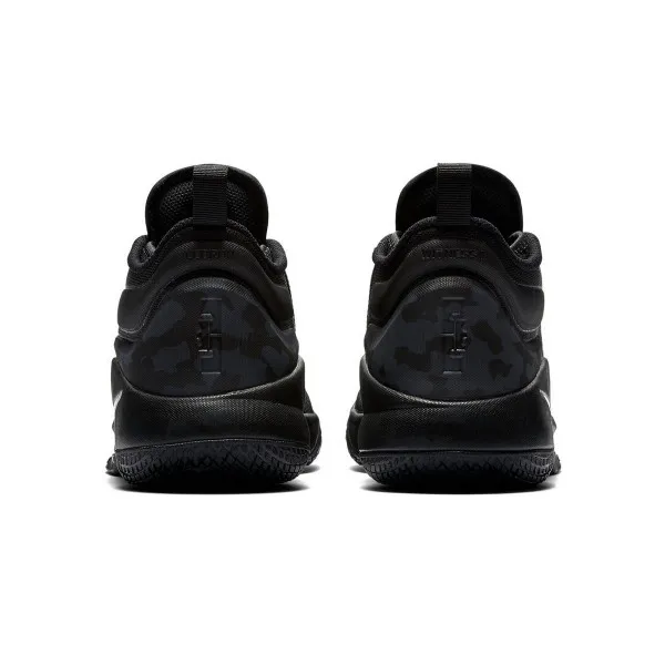 Nike LEBRON WITNESS II 