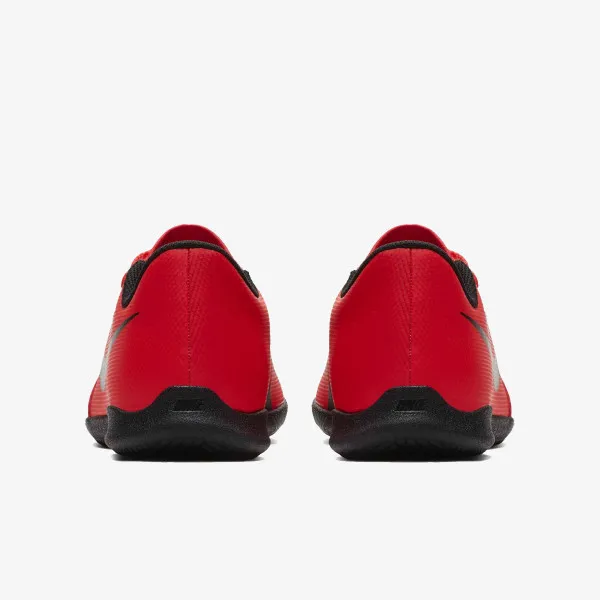 Nike JR PHANTOM VENOM CLUB IC 