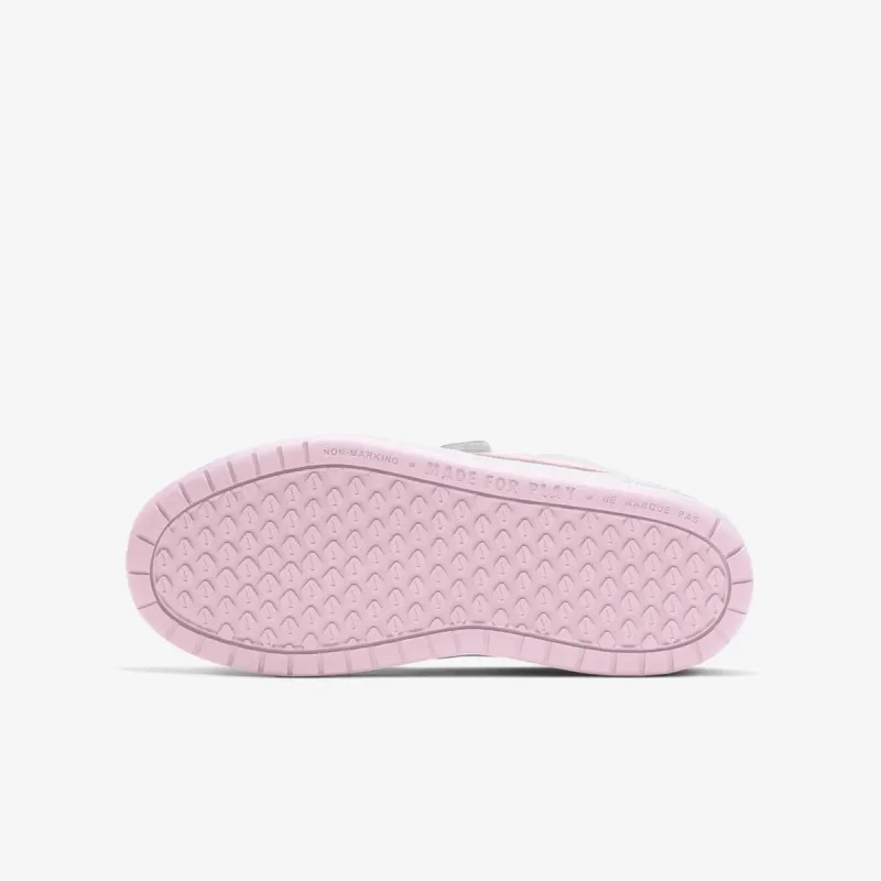 Nike PICO 5 