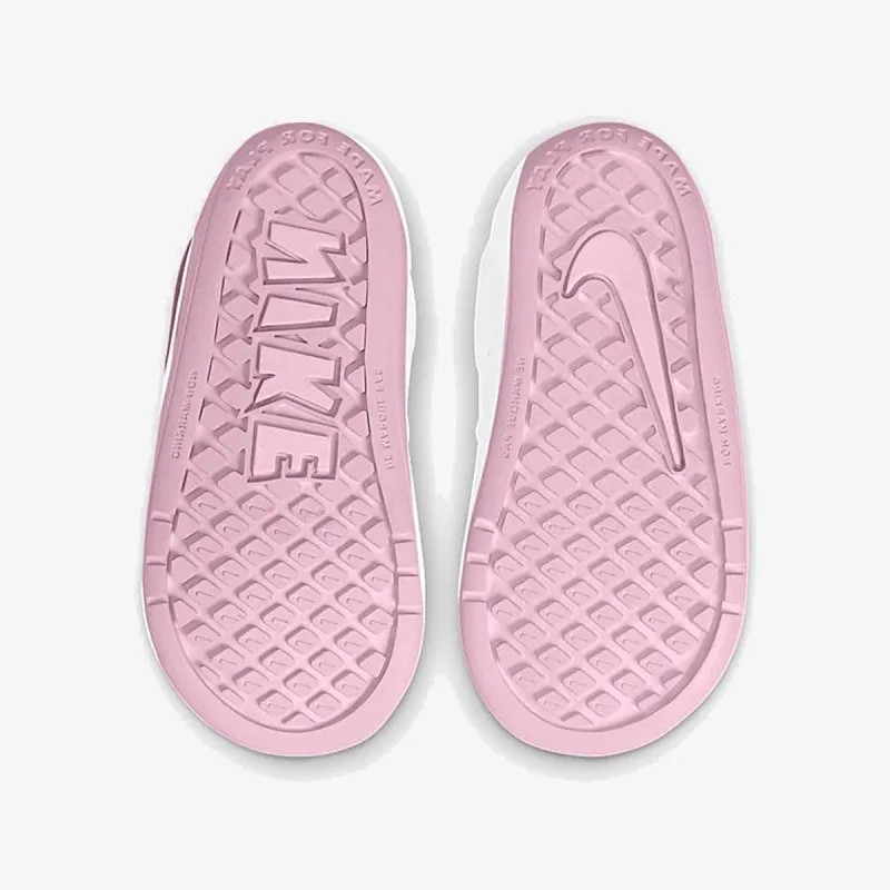Nike PICO 5 
