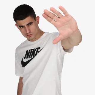 Nike Sportswear Club 