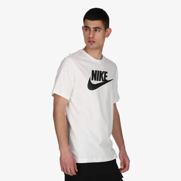Nike Sportswear Club 