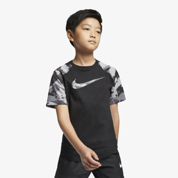 Nike T-shirt NIKE dječja t-shirt B NSW TEE CAMO RAGLAN 