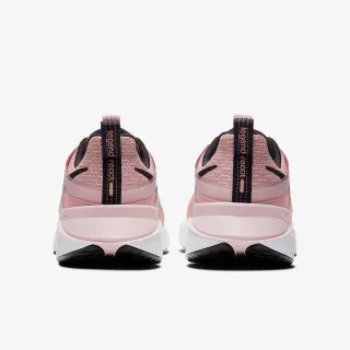 Nike WMNS LEGEND REACT 2 