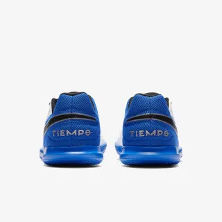 Nike JR LEGEND 8 CLUB IC 