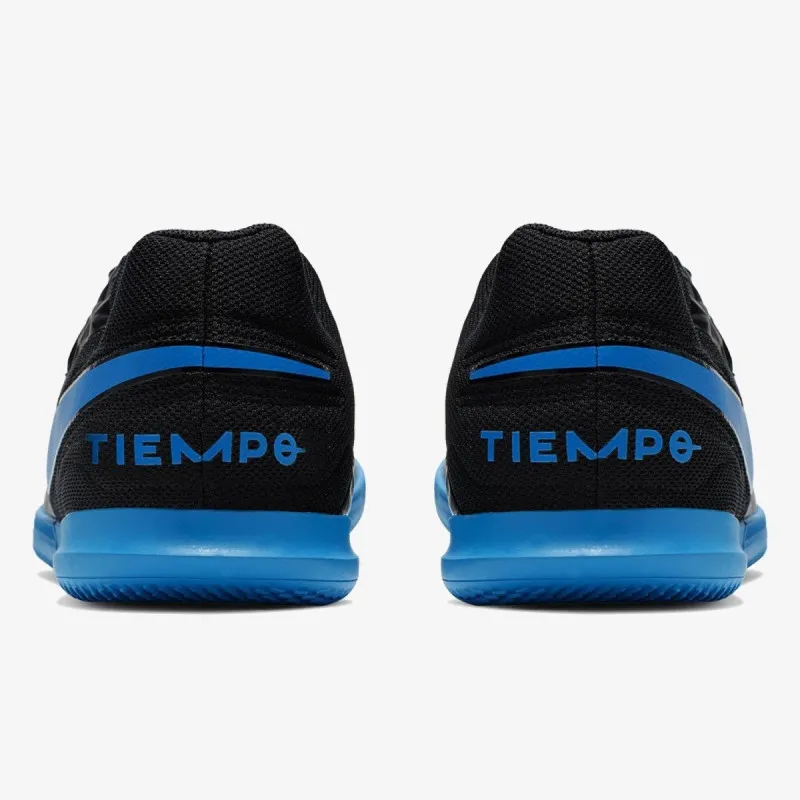 Nike LEGEND 8 CLUB IC 