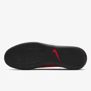 Nike LEGEND 8 CLUB IC 