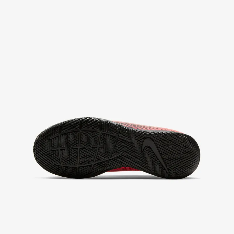 Nike JR VAPOR 13 CLUB IC 