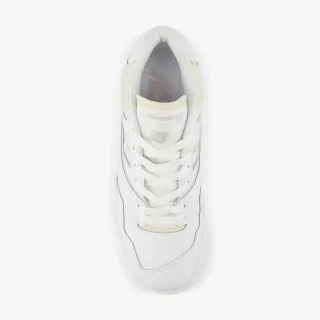 New Balance BB550 