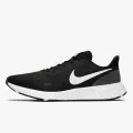 Nike REVOLUTION 5 