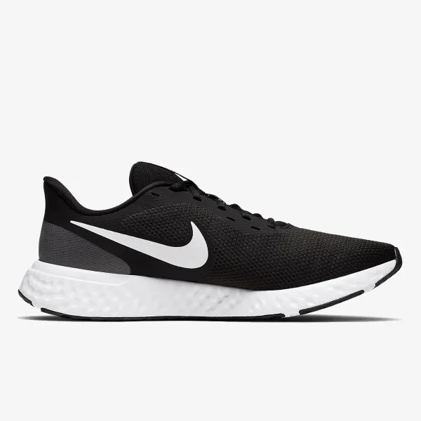 Nike Tenisice REVOLUTION 5 