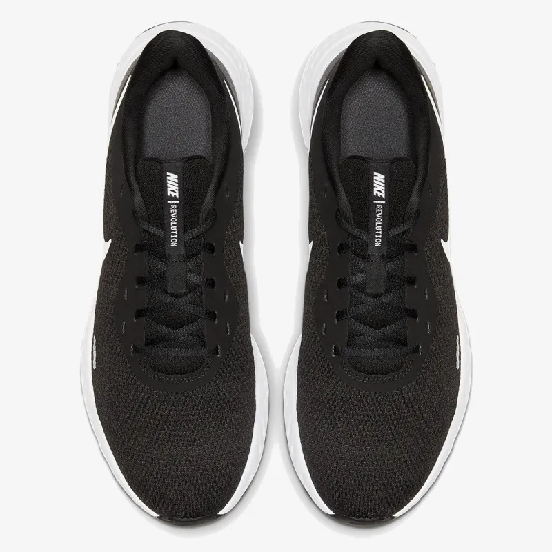 Nike REVOLUTION 5 