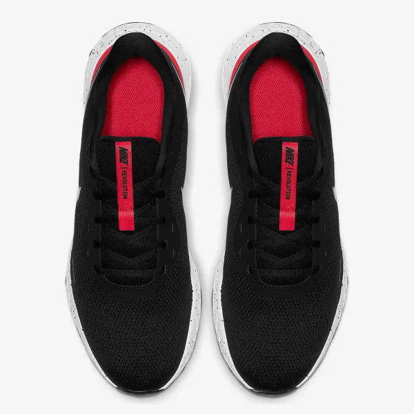 Nike Revolution 5 