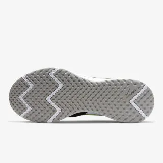 Nike REVOLUTION 5 