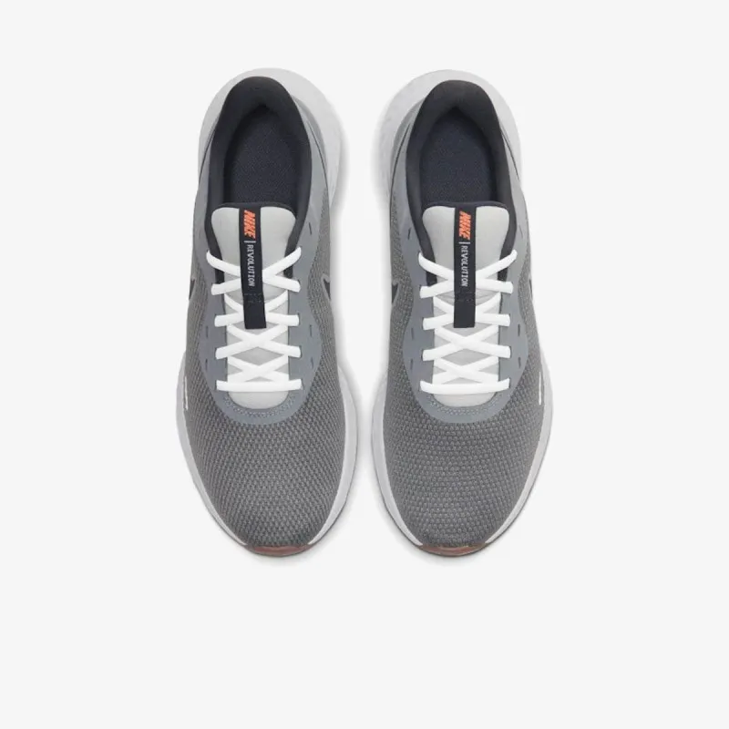Nike NIKE REVOLUTION 5 