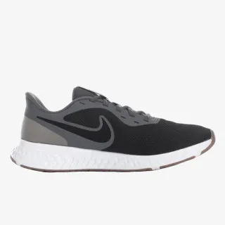 Nike REVOLUTION 5 