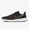 Nike REVOLUTION 5 