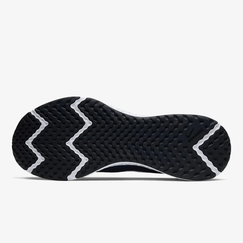 Nike REVOLUTION 5 